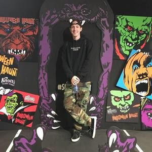 Meet your Posher, Juan